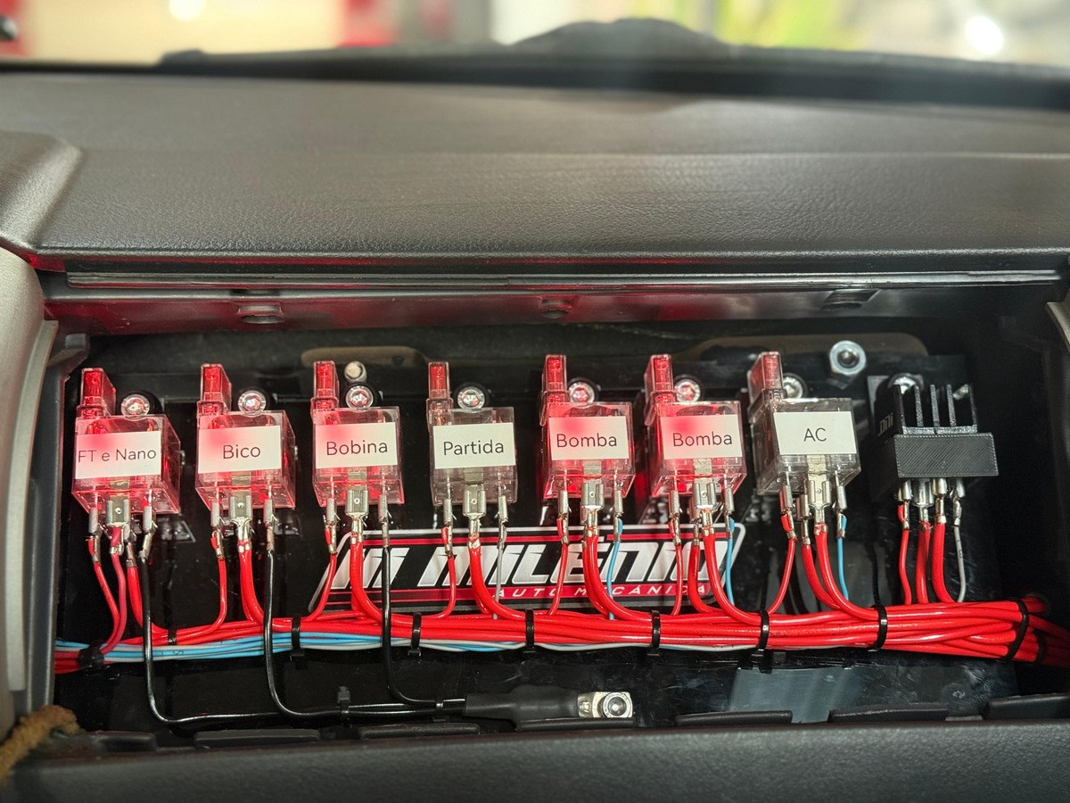 Suporte De Relé Universal Automotivo  Cofre Motor Painel