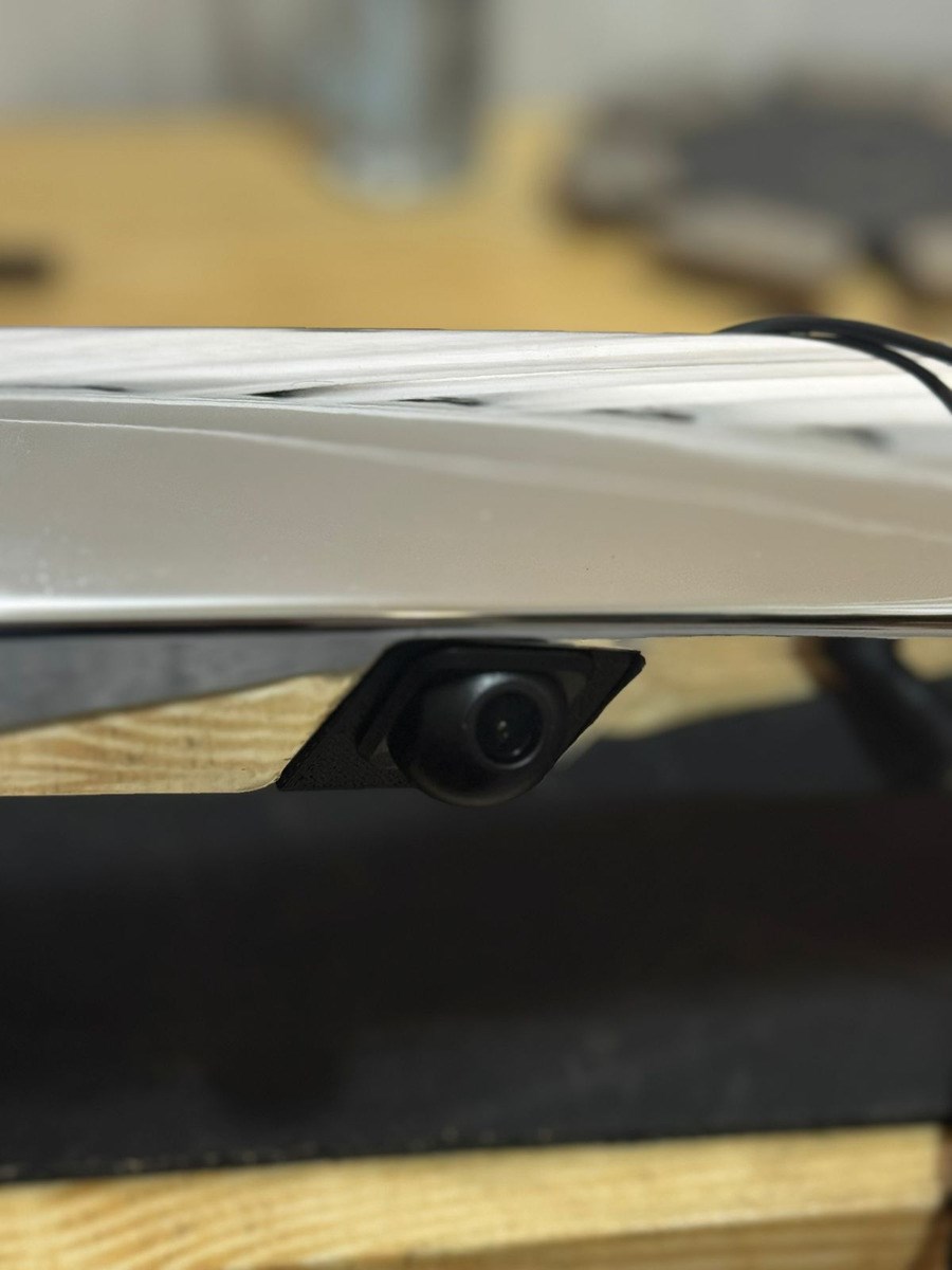 Suporte Adaptador Para Câmera De Ré Paralela  Lifan X60