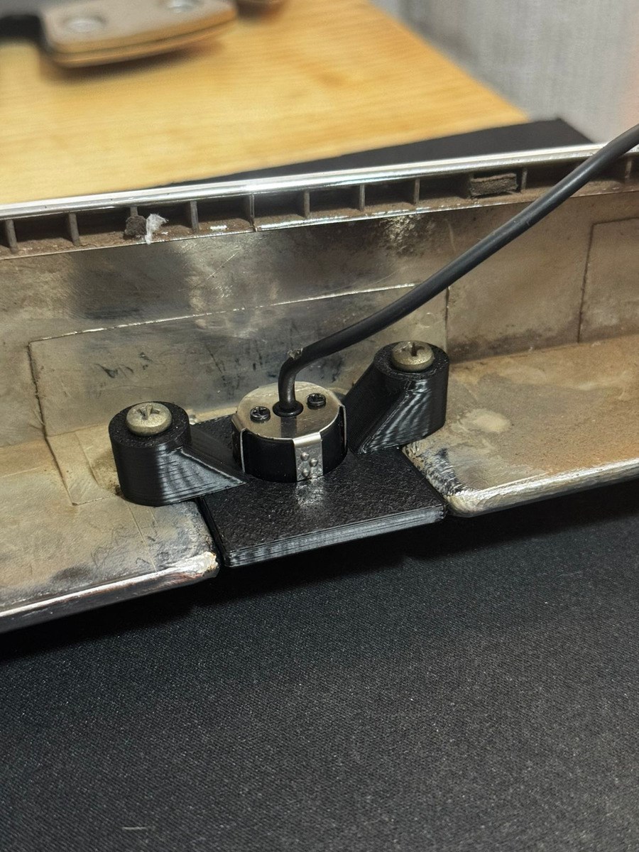 Suporte Adaptador Para Câmera De Ré Paralela  Lifan X60